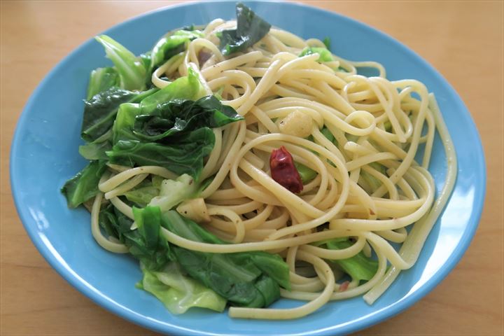 春キャベツとアンチョビ パスタ
